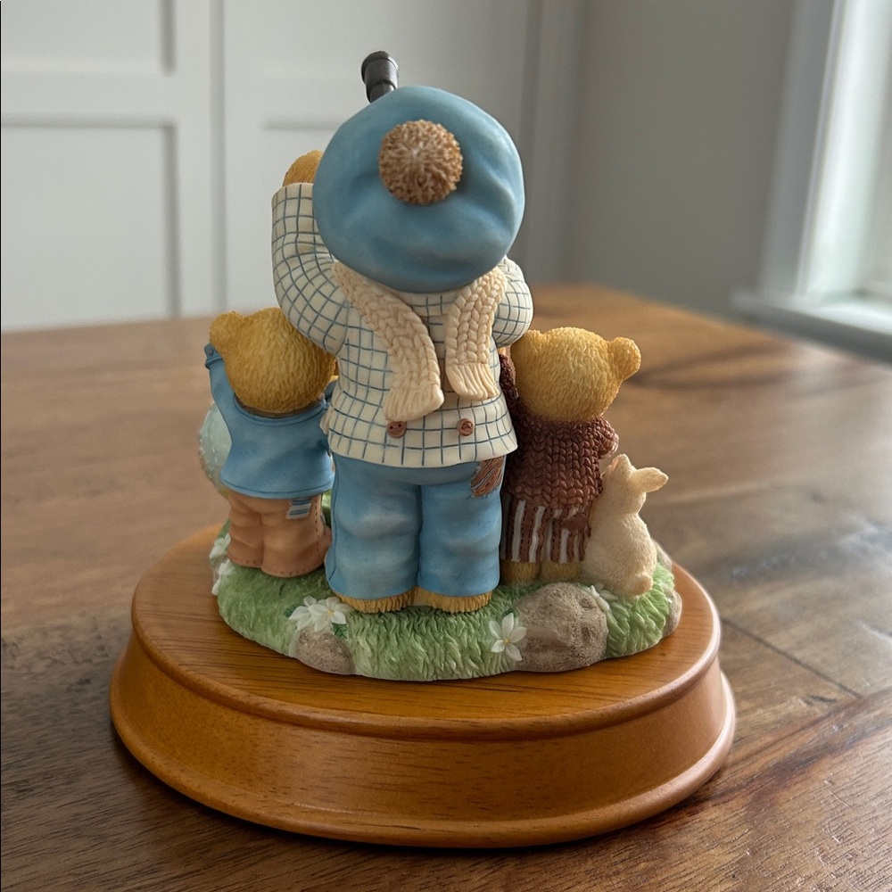 NWT, 1998 “Winfield” Figurine from Cherished Teddies, 476811 - Picture 3 of 9